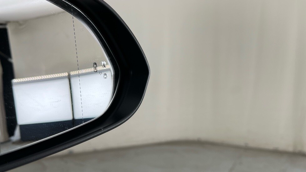 Used Kia Stonic 2023 for sale - 76112456: Photo 24