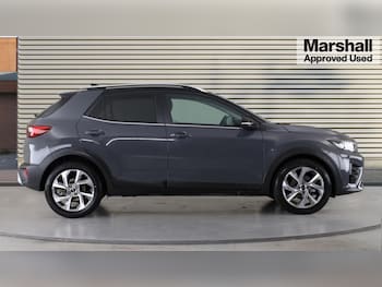 Used Kia Stonic 2023 for sale - 76112456: Photo