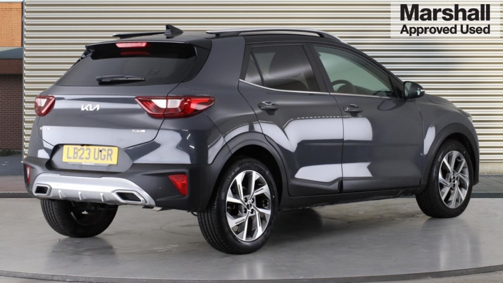 Used Kia Stonic 2023 for sale - 76112456: Photo 3