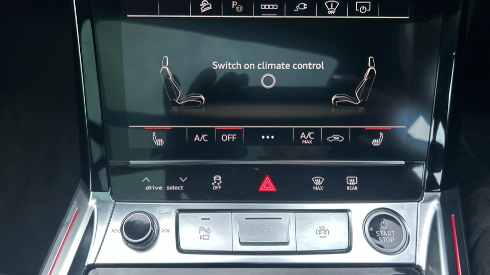 Used Audi Q8 2023 for sale - 76717362: Photo 39