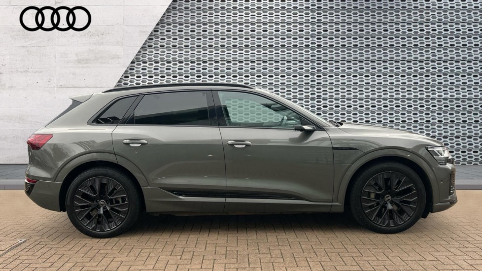 Used Audi Q8 2023 for sale - 76717362: Photo 4