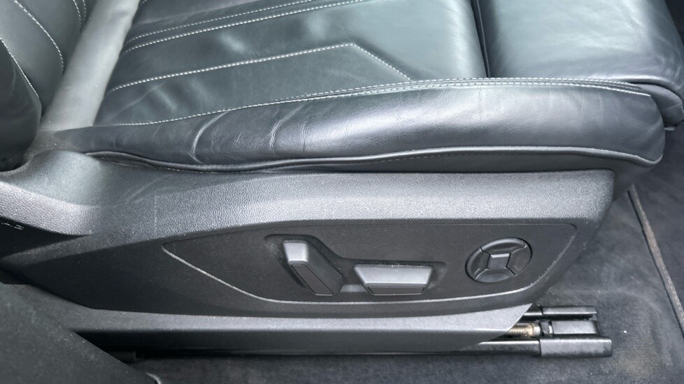 Used Audi Q8 2023 for sale - 76717362: Photo 48