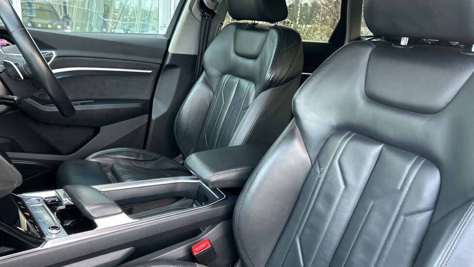 Used Audi e-tron 2019 for sale - 77084813: Photo 17