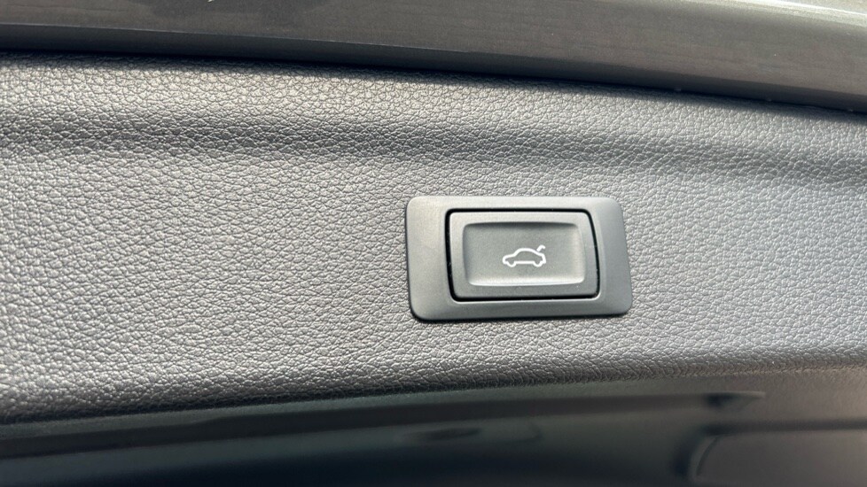 Used Audi Q3 2019 for sale - 76079207: Photo 42