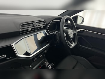 Used Audi Q3 2024 for sale - 75438683: Photo