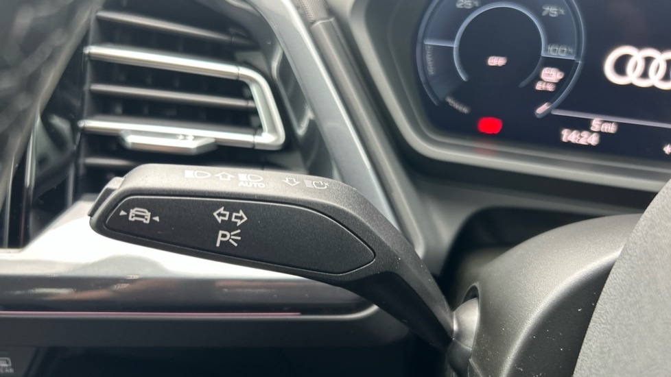 Used Audi Q4 e-tron 2025 for sale - 76415196: Photo 31