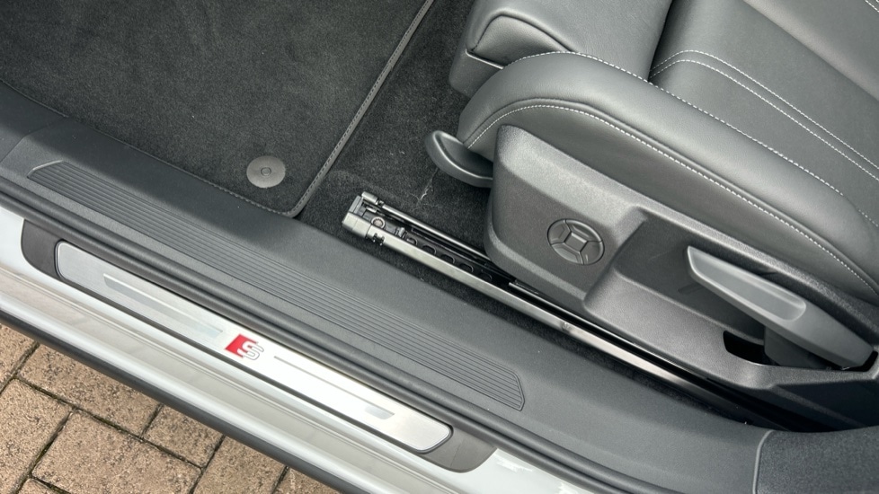 Used Audi Q4 e-tron 2025 for sale - 76415196: Photo 41