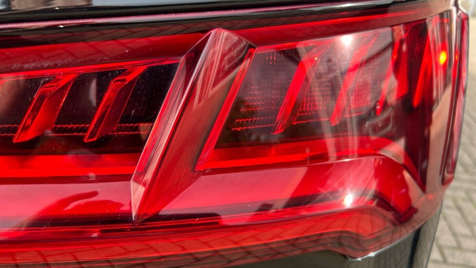 Used Audi Q5 2018 for sale - 76563782: Photo 33