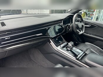 Used Audi Q8 2022 for sale - 77018358: Photo