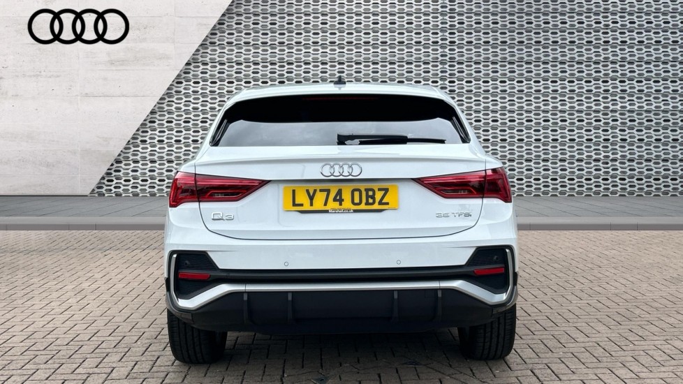 Used Audi Q3 2024 for sale - 76528941: Photo 11