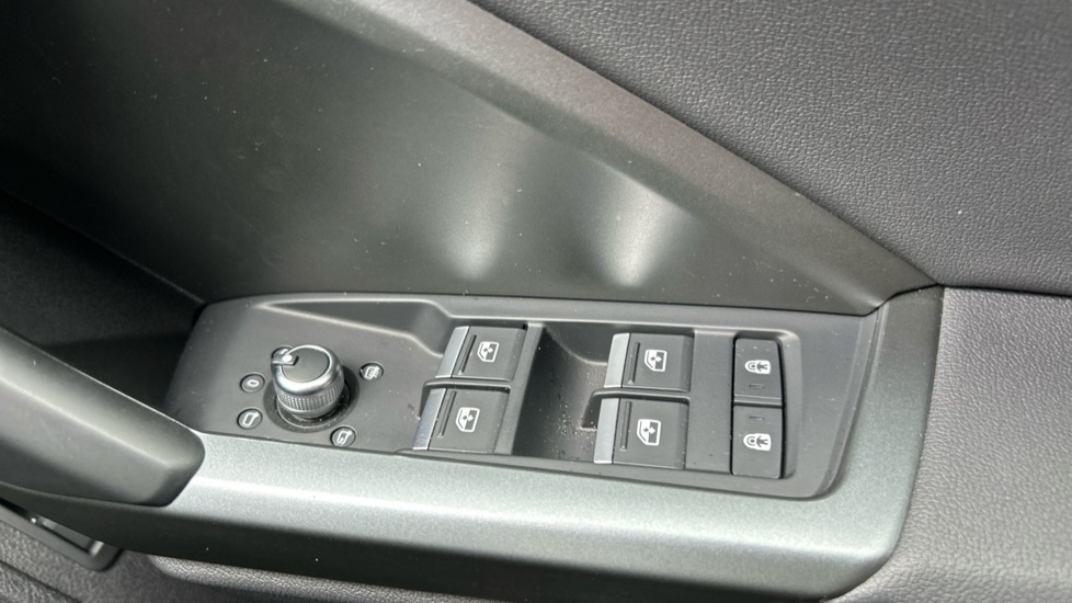 Used Audi Q3 2024 for sale - 76528941: Photo 28