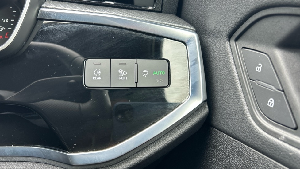 Used Audi Q3 2024 for sale - 76528941: Photo 45