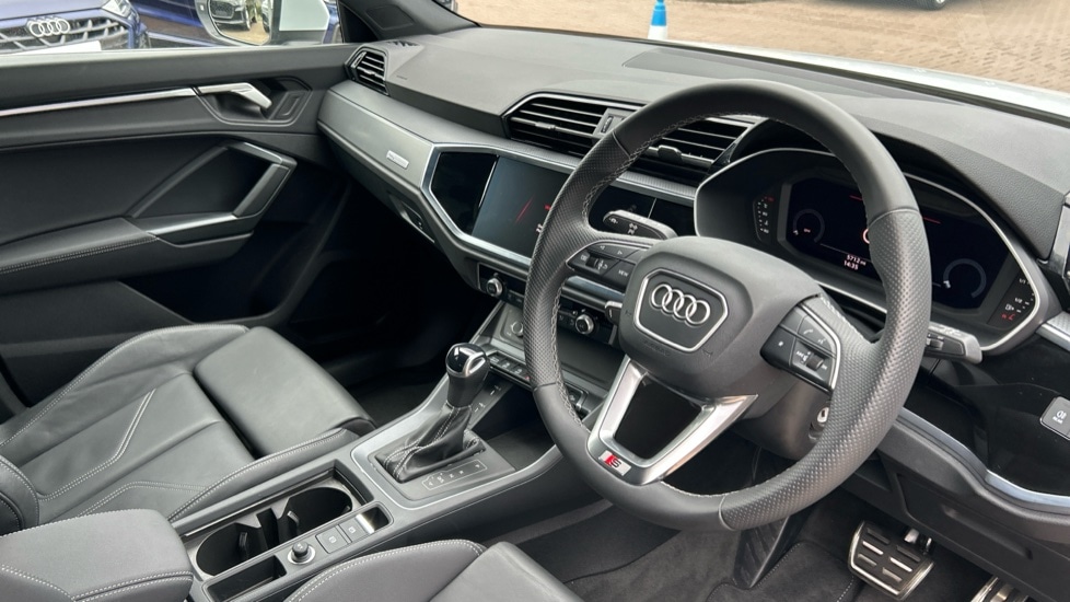 Used Audi Q3 2024 for sale - 76528941: Photo 6