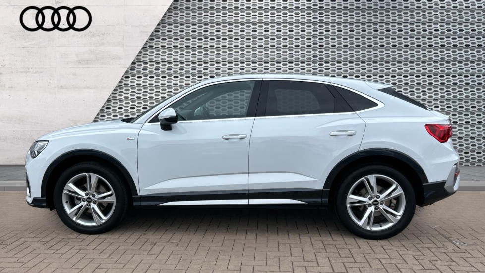 Used Audi Q3 2024 for sale - 76528941: Photo 9