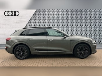 Used Audi Q8 2023 for sale - 76873773: Photo