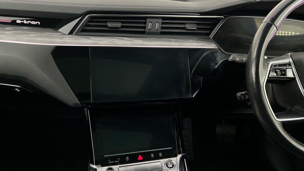 Used Audi e-tron 2021 for sale - 76672577: Photo 13