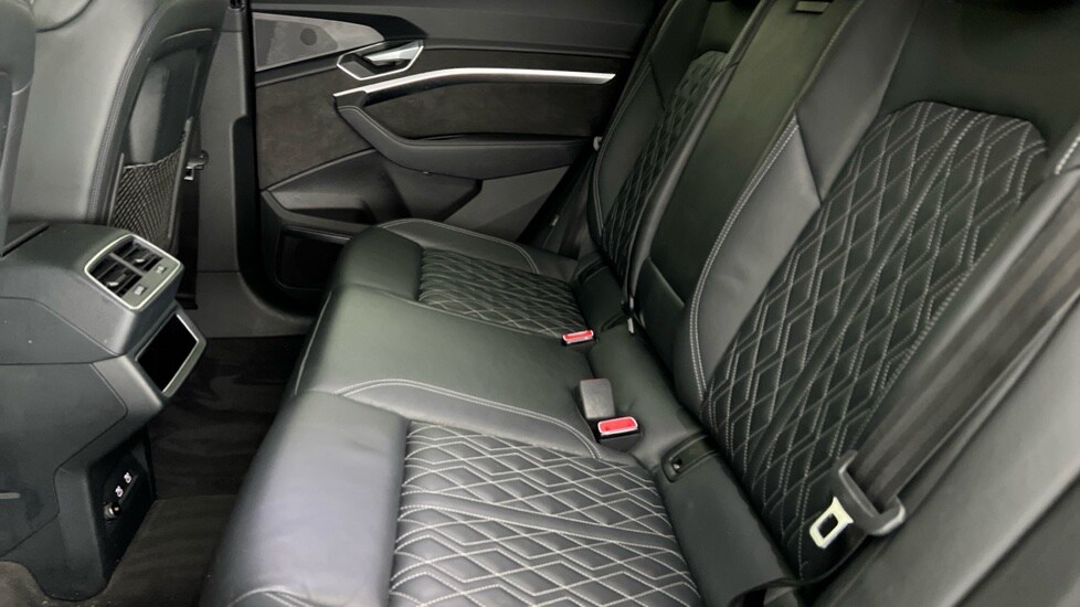 Used Audi e-tron 2021 for sale - 76672577: Photo 15