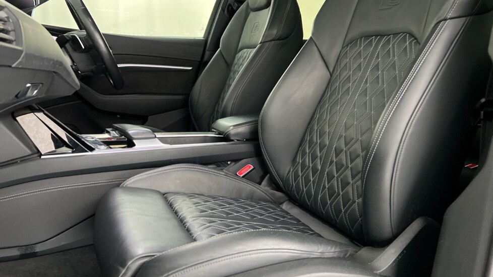 Used Audi e-tron 2021 for sale - 76672577: Photo 17