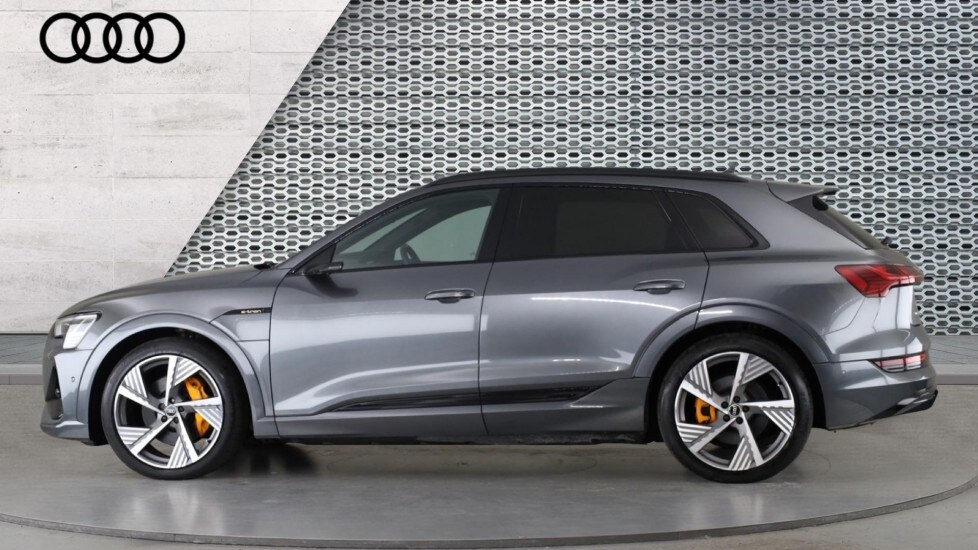 Used Audi e-tron 2021 for sale - 76672577: Photo 9