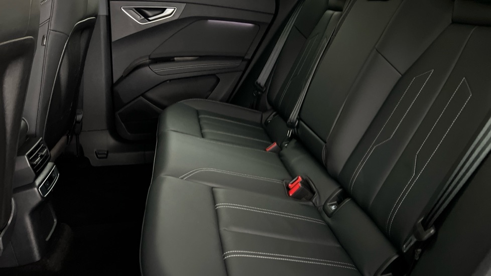 Used Audi Q4 e-tron 2024 for sale - 76145952: Photo 15