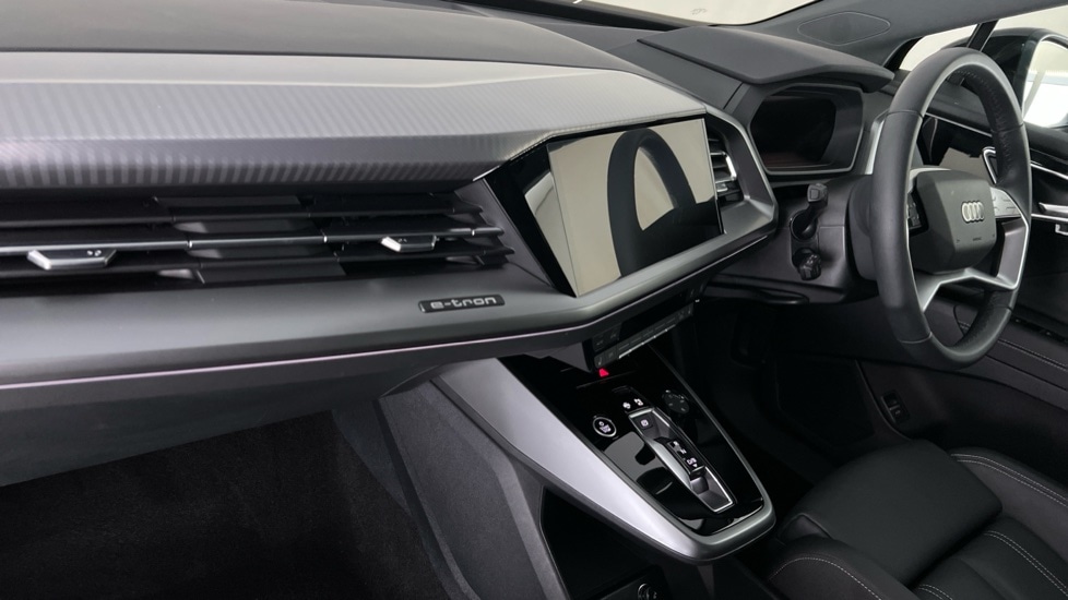 Used Audi Q4 e-tron 2024 for sale - 76145952: Photo 2