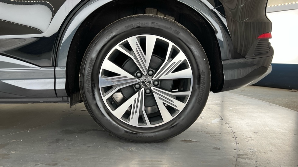Used Audi Q4 e-tron 2024 for sale - 76145952: Photo 22