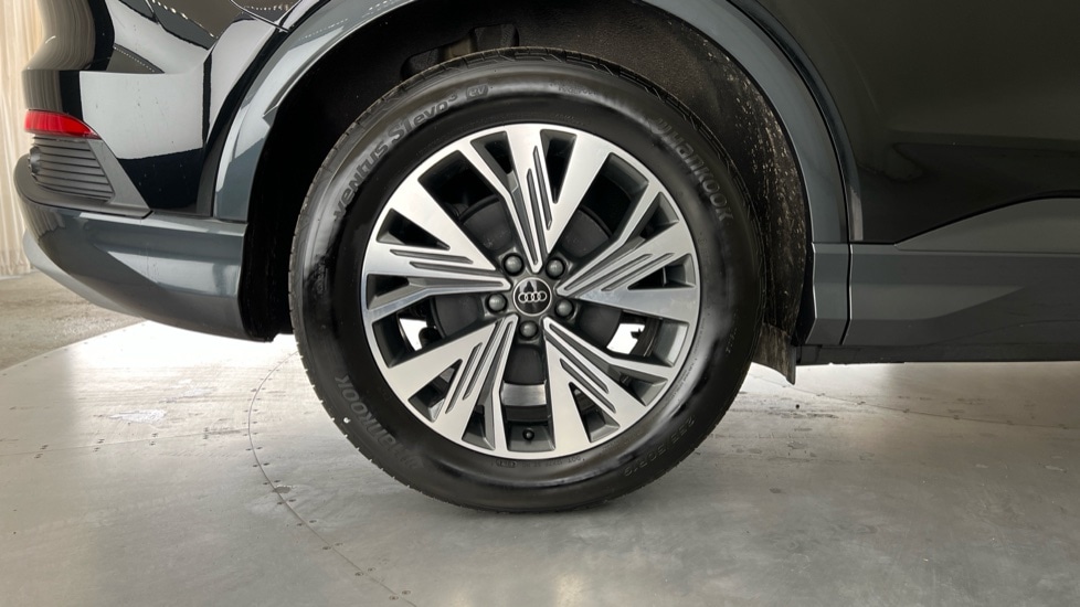 Used Audi Q4 e-tron 2024 for sale - 76145952: Photo 23