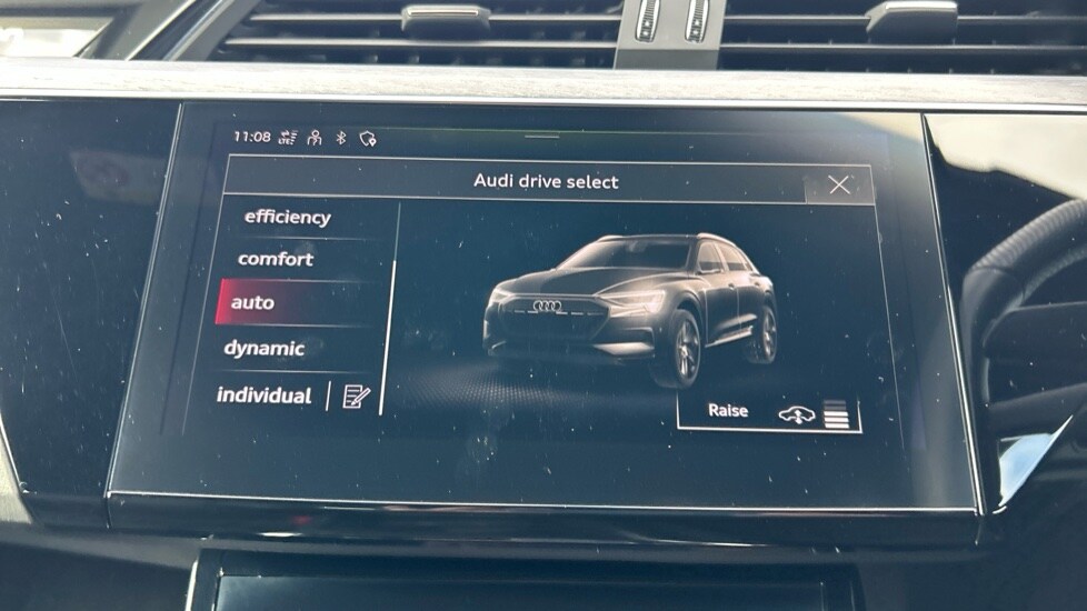 Used Audi e-tron 2021 for sale - 76745372: Photo 54