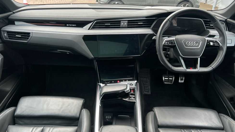 Used Audi Q8 2023 for sale - 76766056: Photo 12