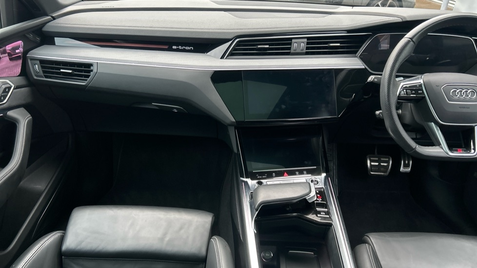 Used Audi Q8 2023 for sale - 76766056: Photo 13