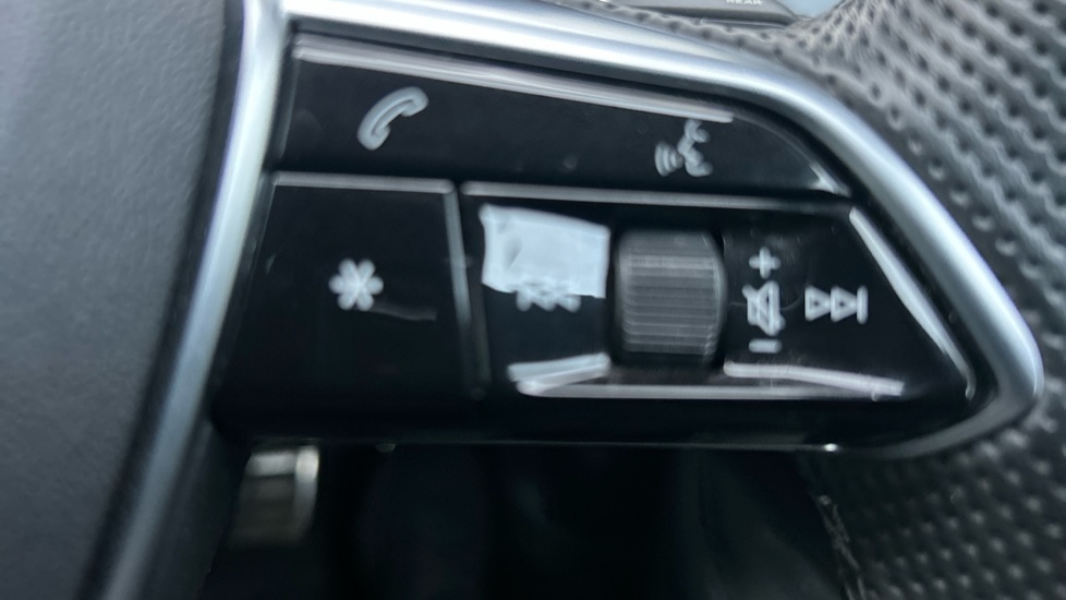 Used Audi Q8 2023 for sale - 76766056: Photo 24