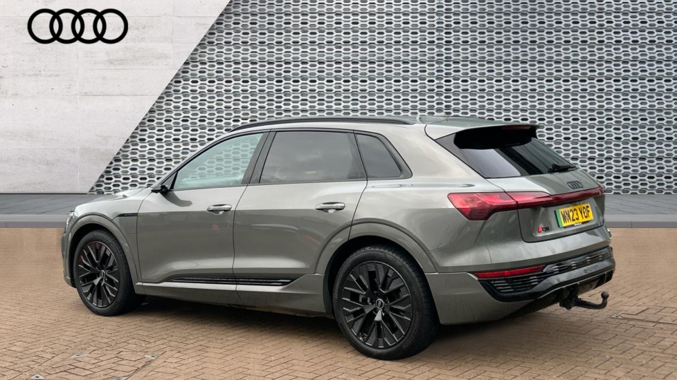 Used Audi Q8 2023 for sale - 76766056: Photo 3