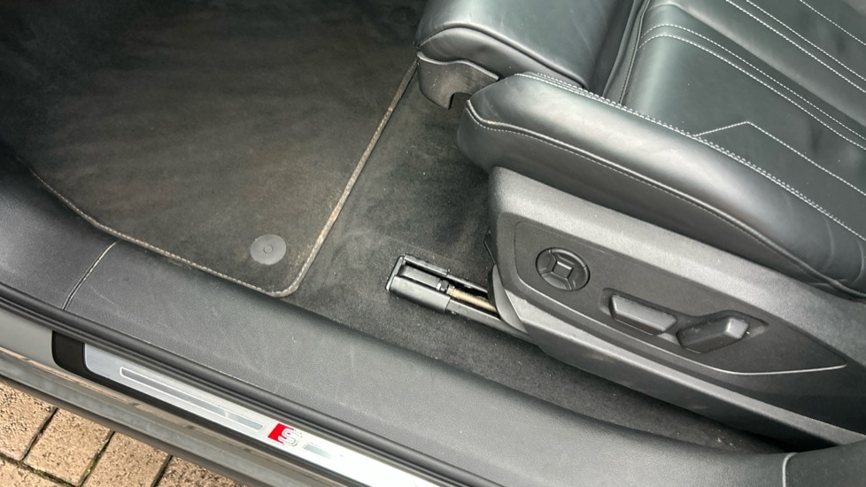 Used Audi Q8 2023 for sale - 76766056: Photo 41