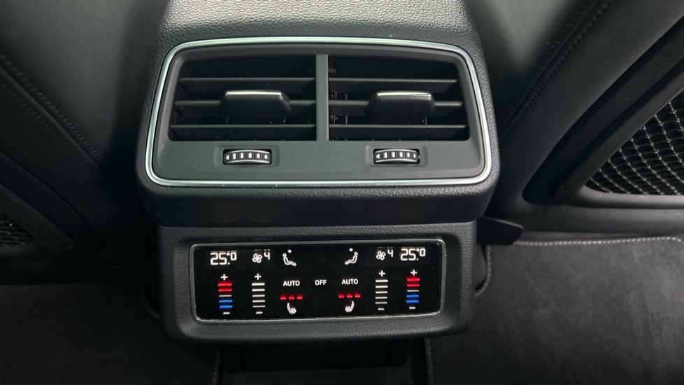 Used Audi Q8 2023 for sale - 76766056: Photo 42