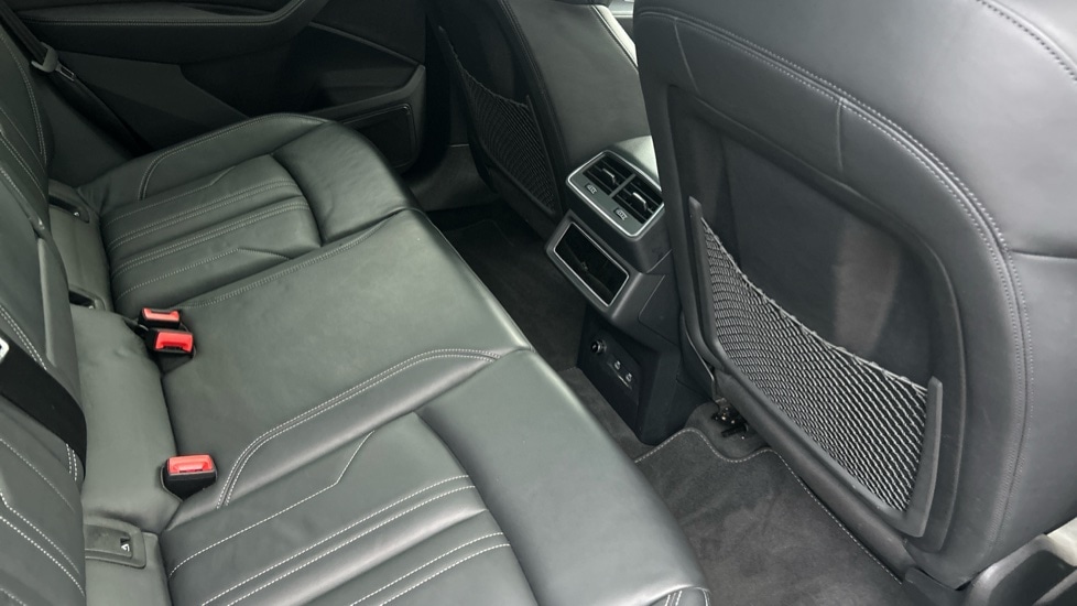 Used Audi Q8 2023 for sale - 76766056: Photo 44