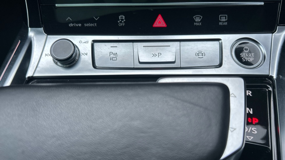 Used Audi Q8 2023 for sale - 76766056: Photo 50