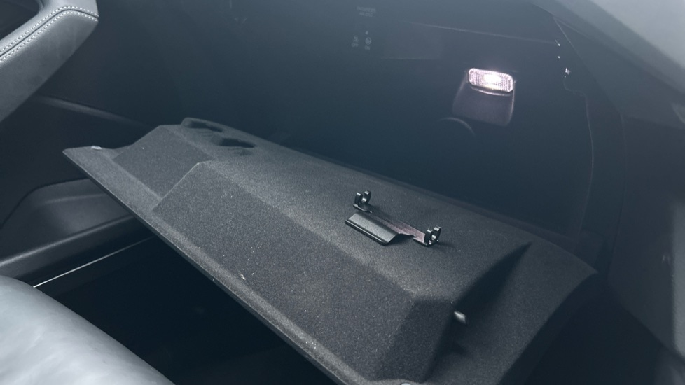 Used Audi Q8 2023 for sale - 76766056: Photo 56