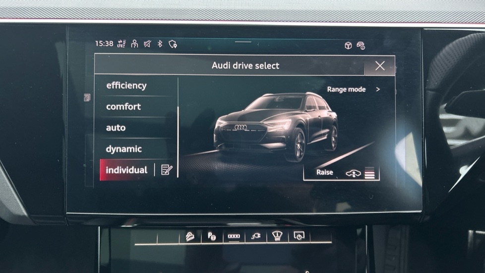 Used Audi Q8 2023 for sale - 76766056: Photo 57