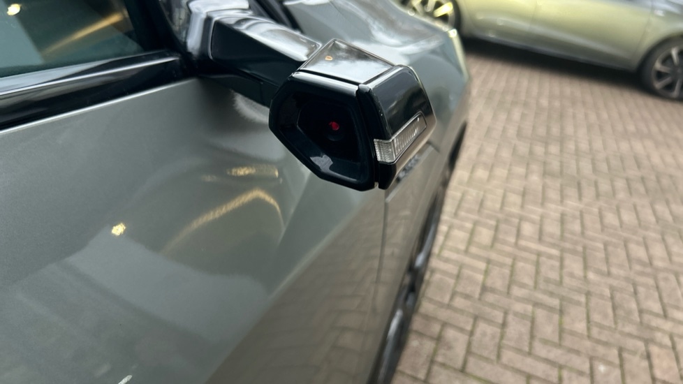 Used Audi Q8 2023 for sale - 76766056: Photo 65