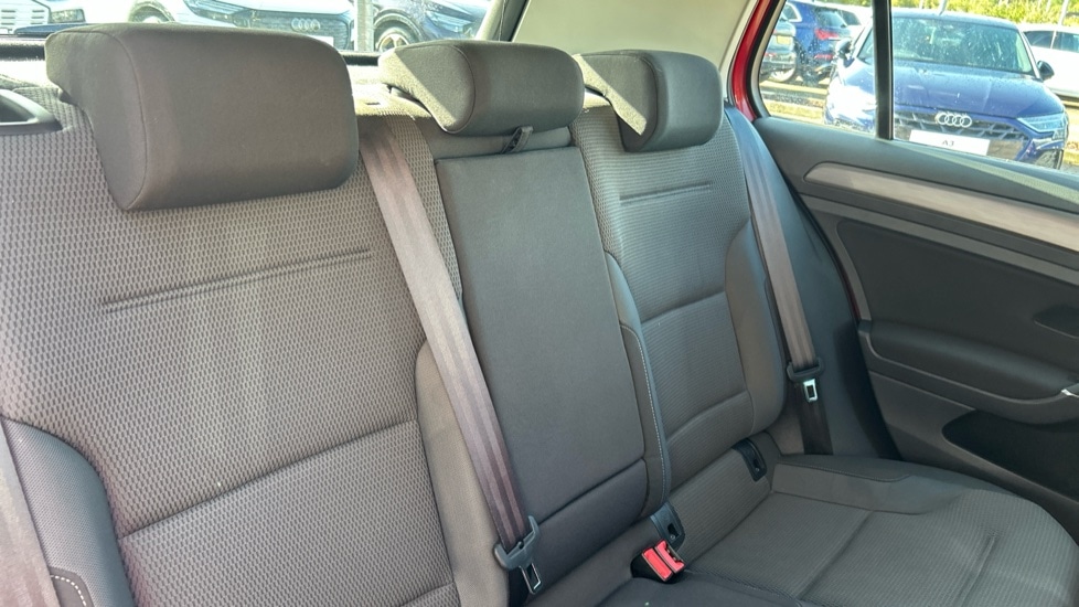 Used Volkswagen Golf 2018 for sale - 76826628: Photo 14