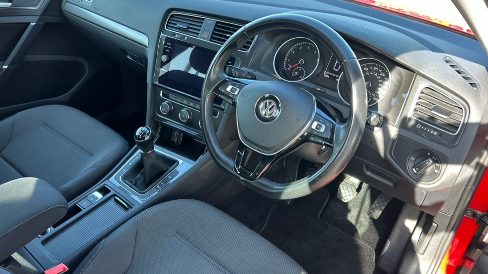 Used Volkswagen Golf 2018 for sale - 76826628: Photo 9