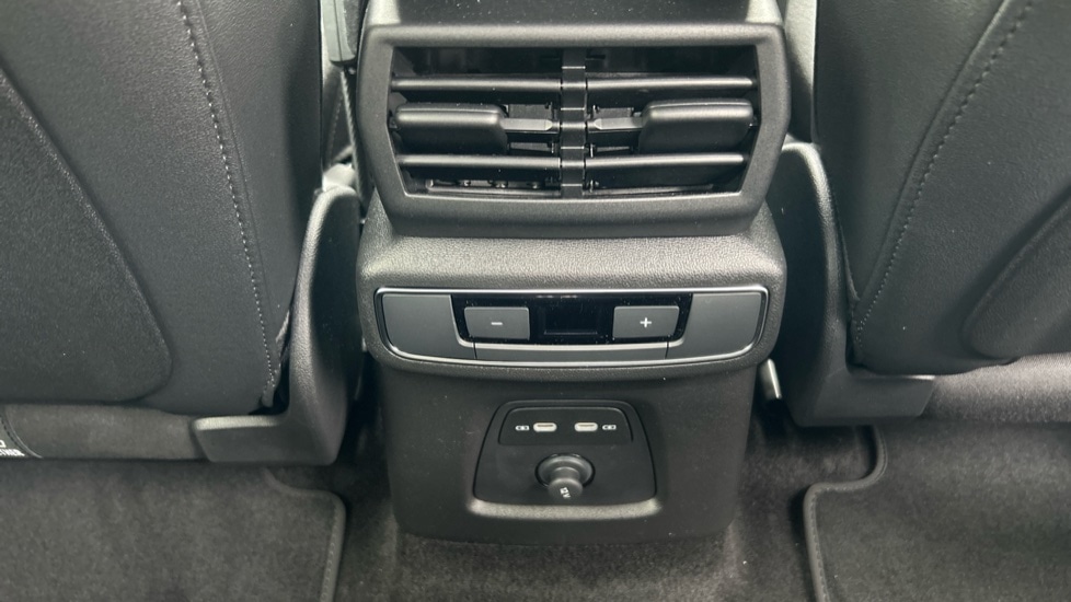 Used Audi Q4 e-tron 2025 for sale - 76415270: Photo 36