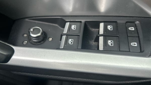 Used Audi Q3 2019 for sale - 76112007: Photo 28