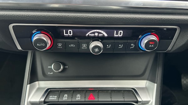 Used Audi Q3 2019 for sale - 76112007: Photo 39