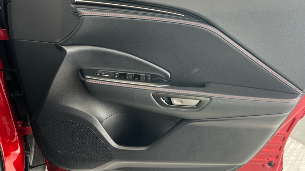 Used Lexus LBX 2025 for sale - 76393564: Photo 30