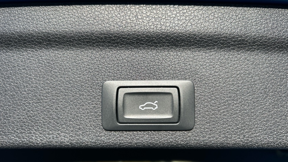 Used Audi Q3 2023 for sale - 76321866: Photo 42