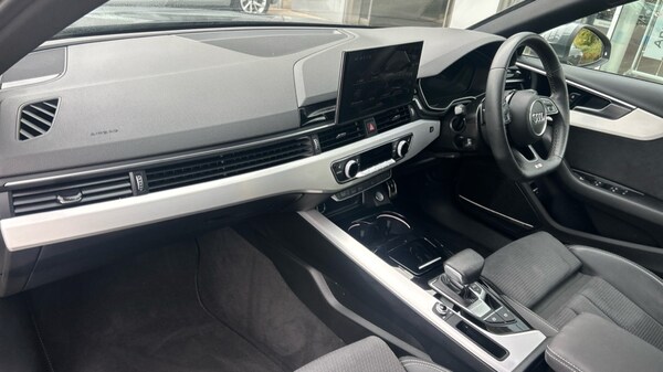 Used Audi A4 2023 for sale - 76112208: Photo 2