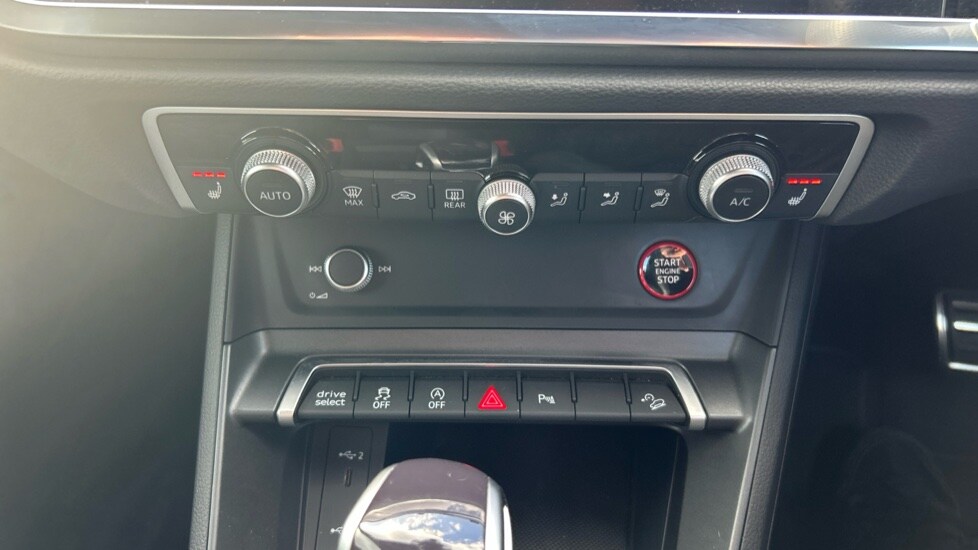 Used Audi RS Q3 2023 for sale - 76044177: Photo 39