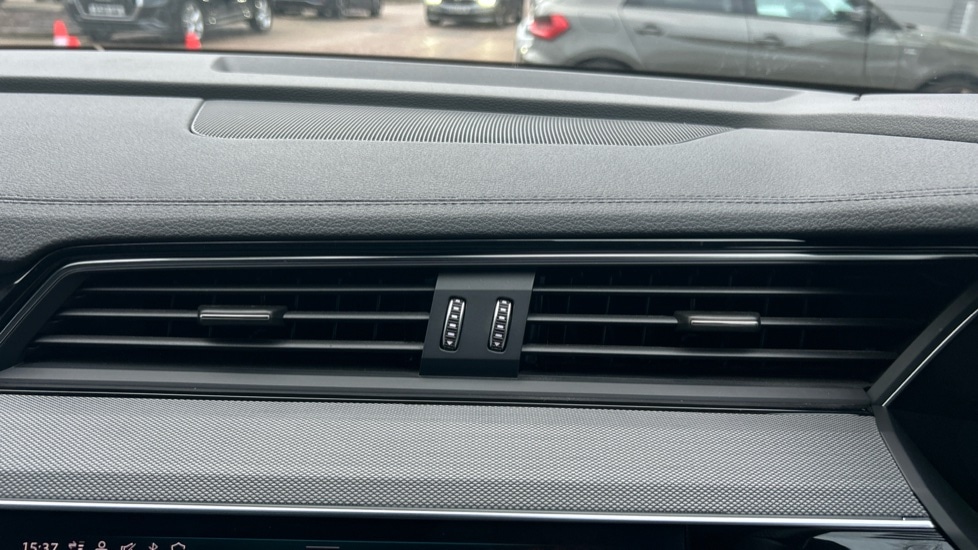 Used Audi Q8 2023 for sale - 76841908: Photo 16