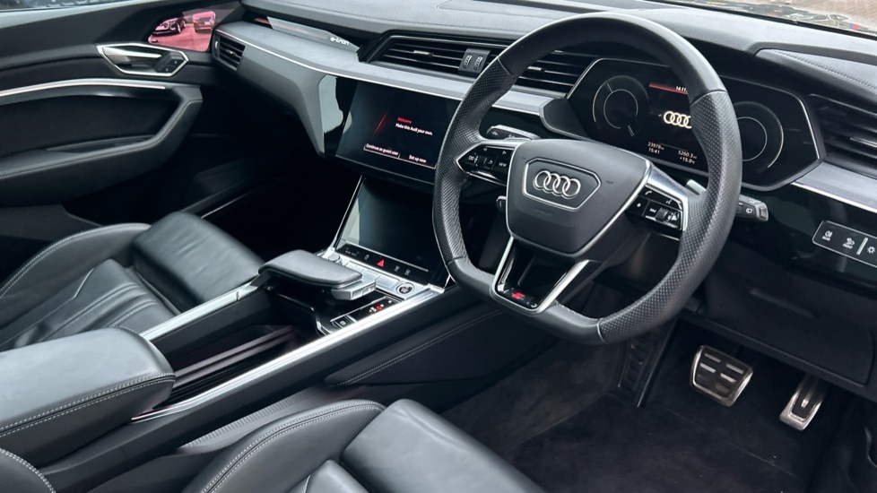 Used Audi Q8 2023 for sale - 76841908: Photo 6